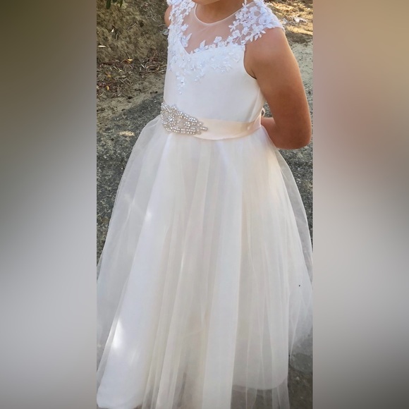 Gorgeous flower girl dress white/ivory/champagne , size 7/8. - Picture 6 of 6